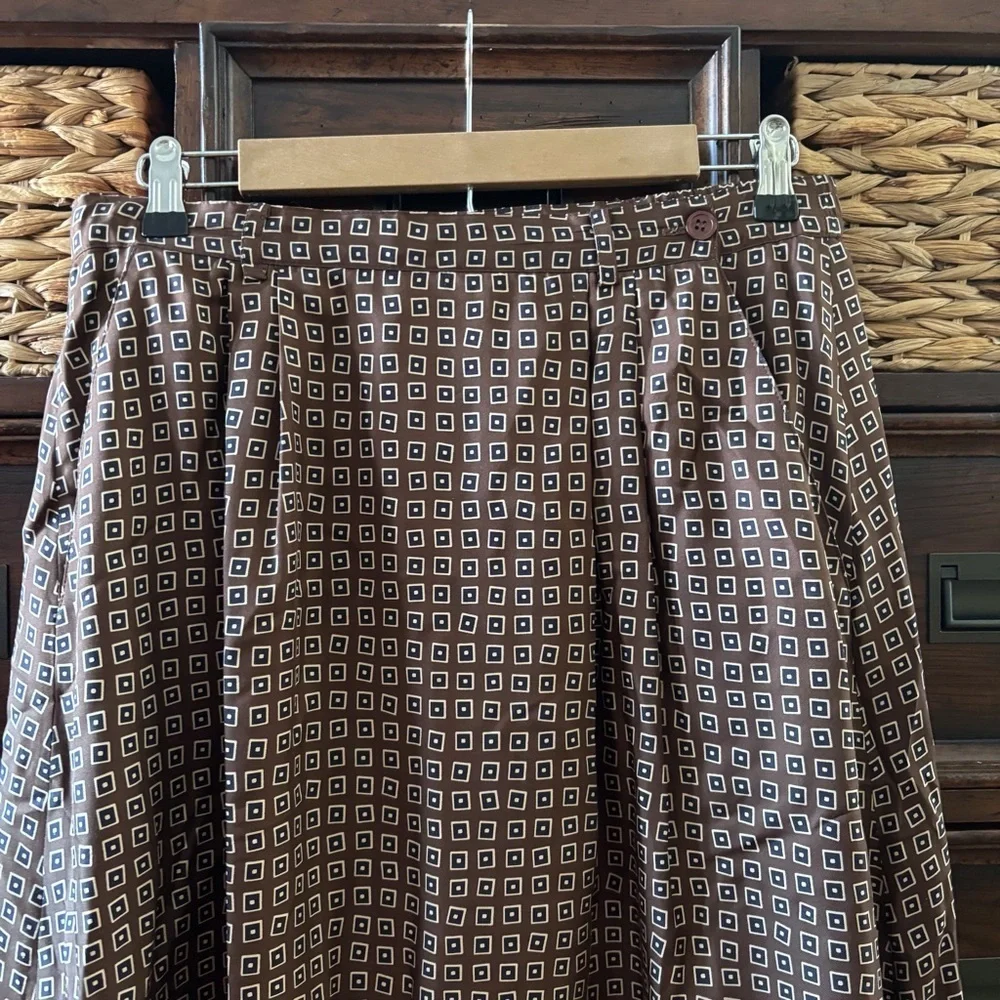 Vintage Doncaster 100% silk Brown Geometric A-Line maxi skirt in size 12